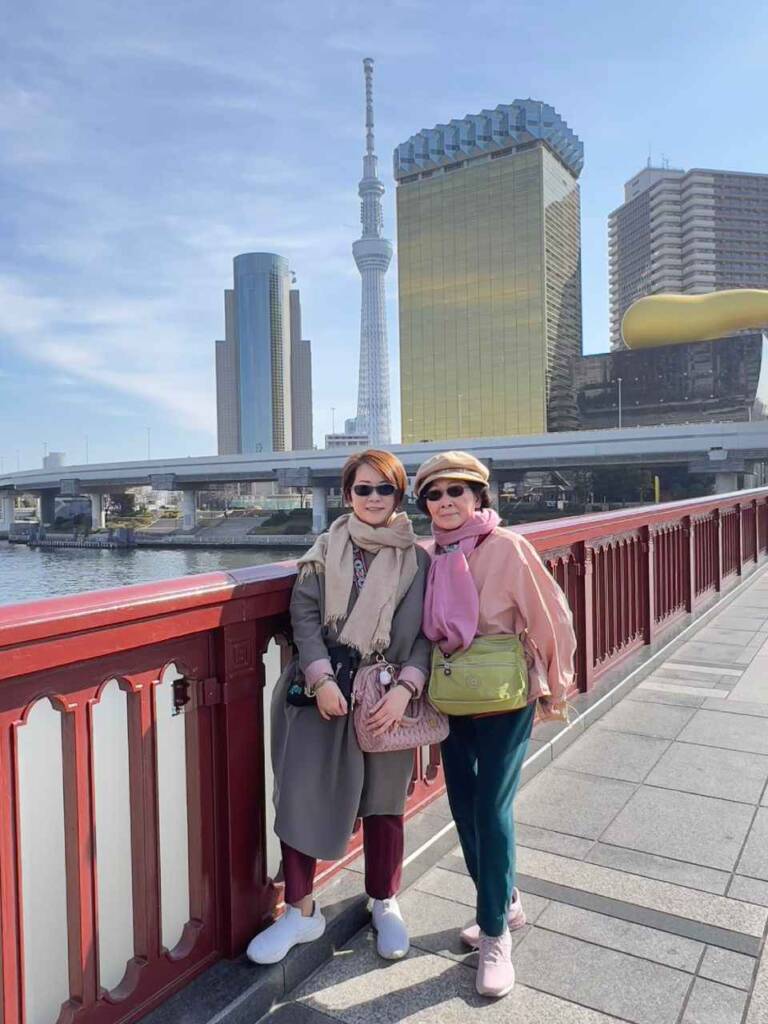 走過淺草寺再到吾妻橋留影