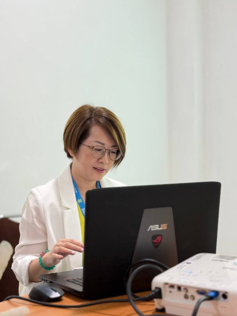 我每天使用電腦、手機至少超過10小時，非常需要含量充足的葉黃素保健品