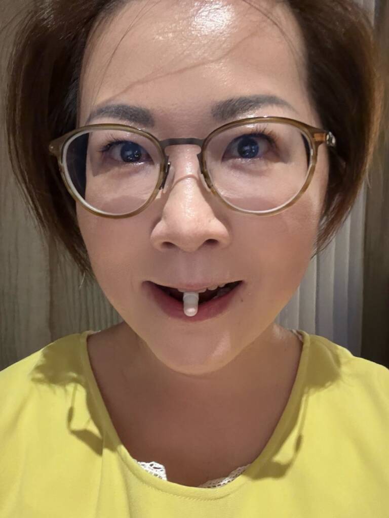 不管去那裡，一早起床一顆超粒現，讓粒線體保持在最佳狀態。