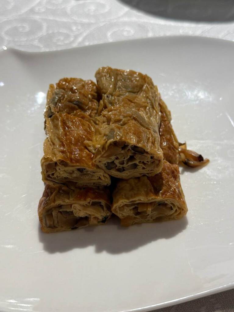 素鵝，瘦了些...減重有成！