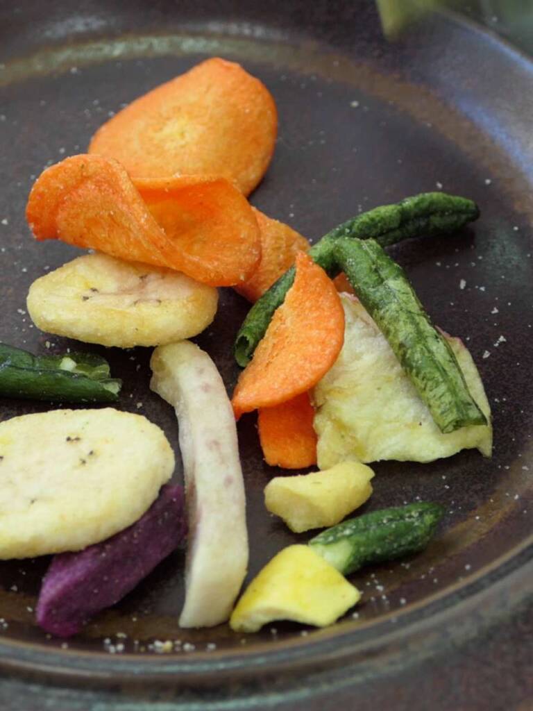 這幾個品牌的蔬菜餅乾都是無添加,可以試試。
🥕《這一包》全素|極鮮綜合蔬果脆片6折: https://lihi3.me/XjFyP
🥦《元氣家》全素|綜合蔬菜脆片59折: https://lihi3.me/VOSa9
🌿《口福不淺》全素|台灣蔬菜脆片7折: https://lihi3.me/jdtDz