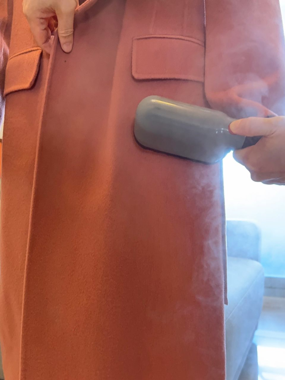 吃完燒烤、麻辣，記得拿IZZI或LIFT把衣服掃一掃，異味馬上就消失。