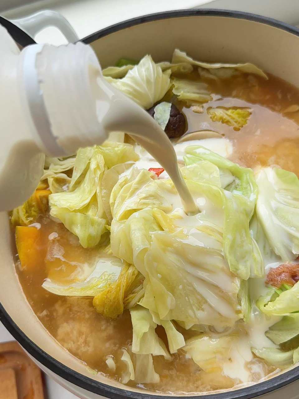 天氣還沒冷,光是禾乃川豆乳鍋已經吃了好幾回了。