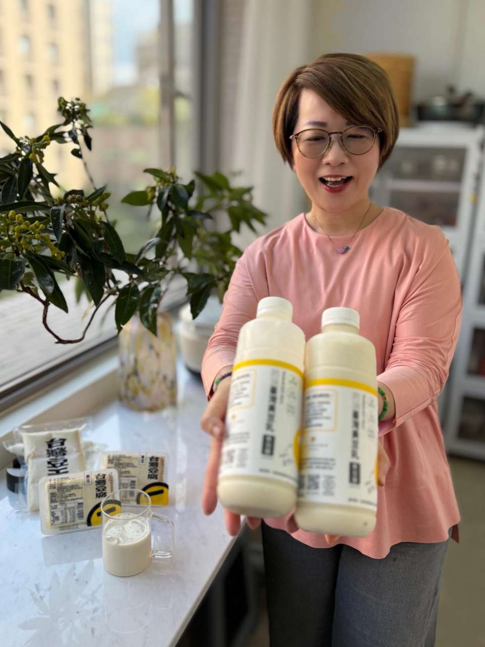 禾乃川的黃豆乳是我目前喝過濃度最濃的豆乳,而且沒有豆腥味,為了買它,我特地加入主婦聯盟合作社,成為合作社的股東。