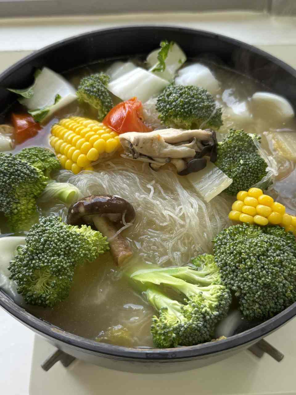 酸白菜鍋一定要加冬粉啊。