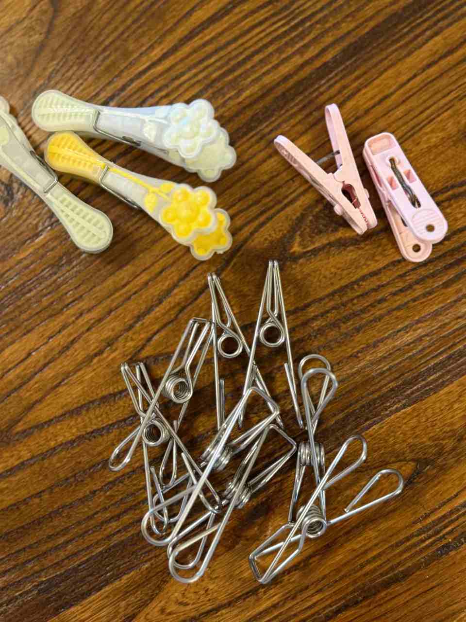 不繡鋼衣夾由304不锈鋼製成,台灣製造,經久耐用。